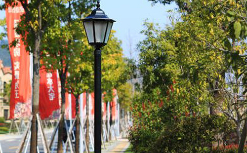 装曲水庭院灯避坑指南：庭院路灯防雷接地要点