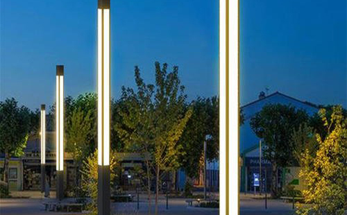 太阳能曲水景观灯定制常见问题与解决方案