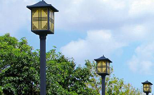 曲水庭院灯安装间距与布灯设计全解析